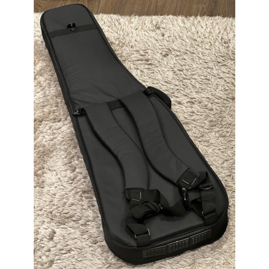 ENORMOUS ESSENTIAL LIGHTWEIGHT GIGBAG FOR ELECTRIC BASS ENORMOUS ESSENTIAL LIGHTWEIGHT GIGBAG FOR ELECTRIC BASS