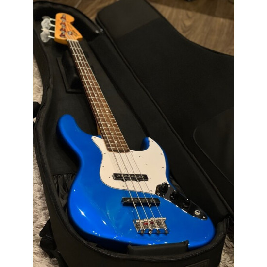 ENORMOUS ESSENTIAL LIGHTWEIGHT GIGBAG FOR ELECTRIC BASS ENORMOUS ESSENTIAL LIGHTWEIGHT GIGBAG FOR ELECTRIC BASS