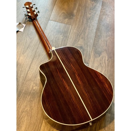 SQOE SPAIN A900 SK BEVEL CUT WITH SOLID SPRUCE TOP IN NATURAL