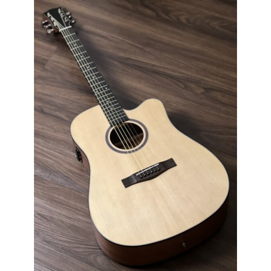 SQOE SPAIN SQ41B TRANSACOUSTIC WITH EFFECTS IN NATURAL MATTE SPRUCE/MAHOGANY