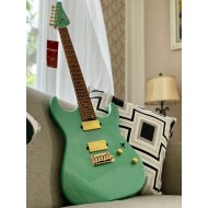SOLOKING MS 1 CUSTOM 24 HH FM WITH ROASTED FLAME NECK IN SAGE GREEN METALLIC